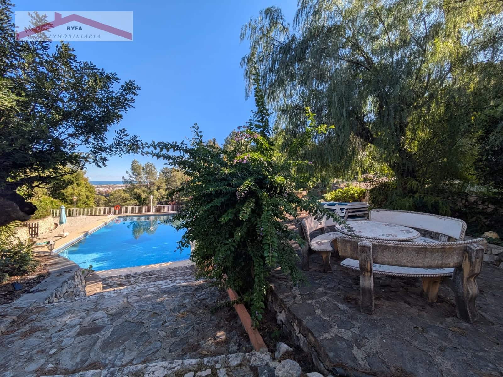 11 bedroom Guesthouse/B & B for sale in Oliva with pool garage - € 975,000 (Ref: 9407933)