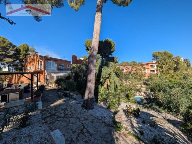 11 bedroom Guesthouse/B & B for sale in Oliva with pool garage - € 975,000 (Ref: 9407933)