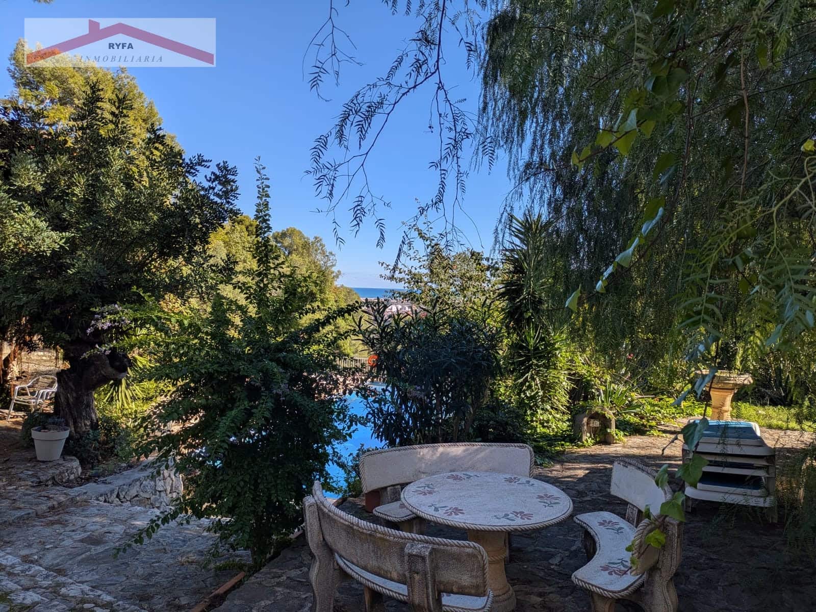 11 bedroom Guesthouse/B & B for sale in Oliva with pool garage - € 975,000 (Ref: 9407933)