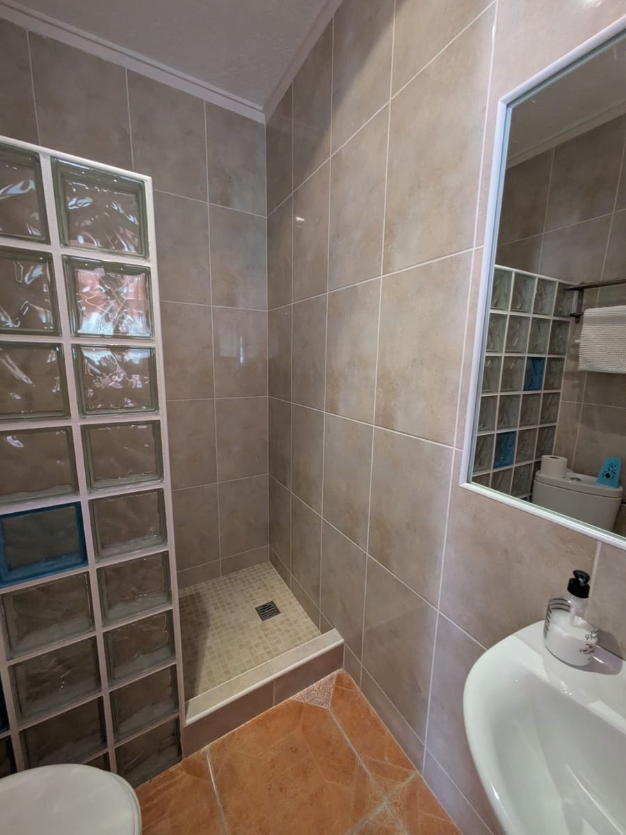 11 soveværelse Guesthouse/B & B til salg i Oliva med swimmingpool garage - € 975.000 (Ref: 9407933)