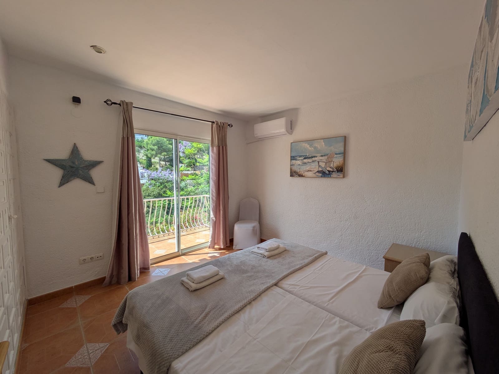 11 soveværelse Guesthouse/B & B til salg i Oliva med swimmingpool garage - € 975.000 (Ref: 9407933)