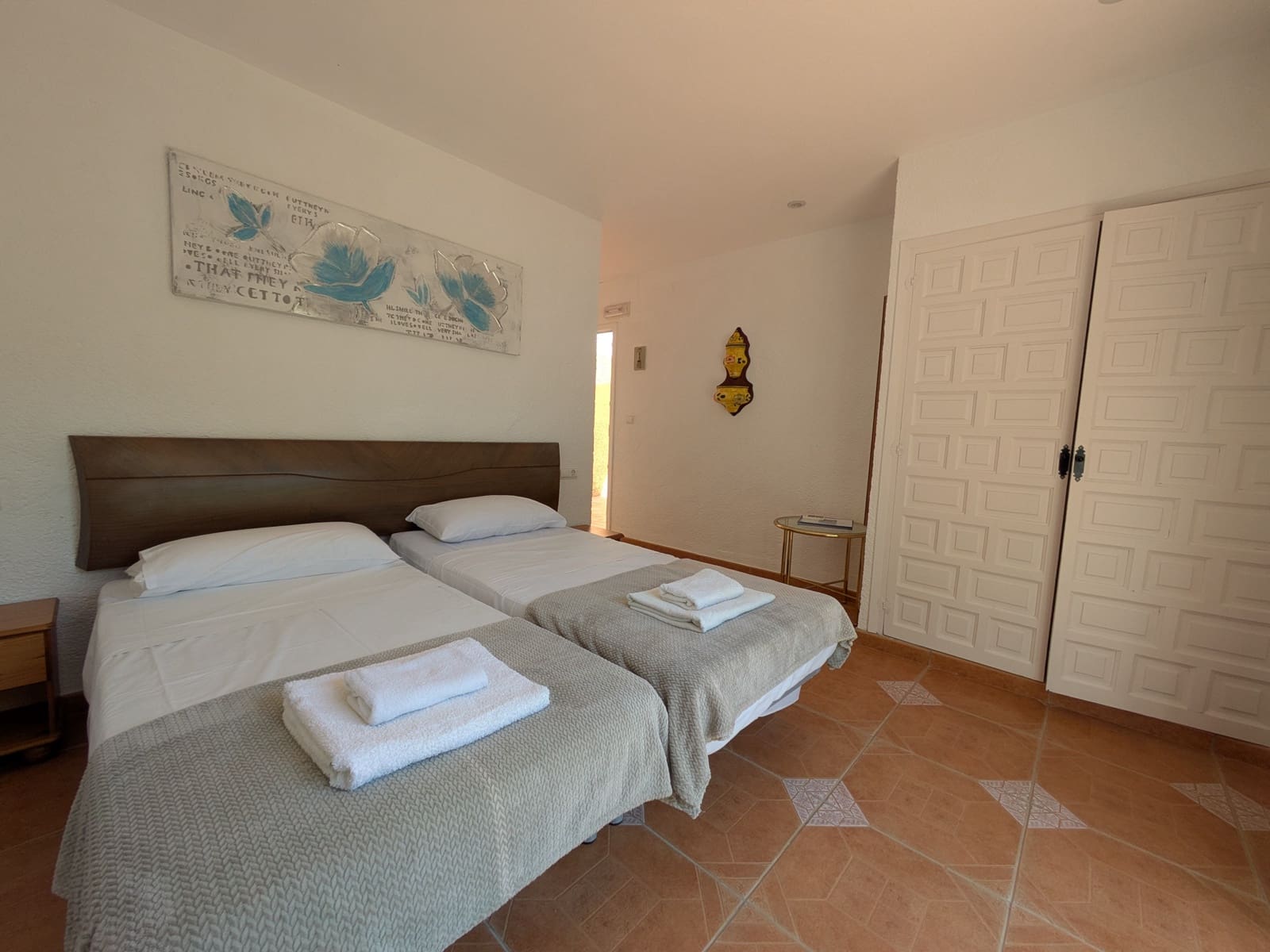 11 soveværelse Guesthouse/B & B til salg i Oliva med swimmingpool garage - € 975.000 (Ref: 9407933)