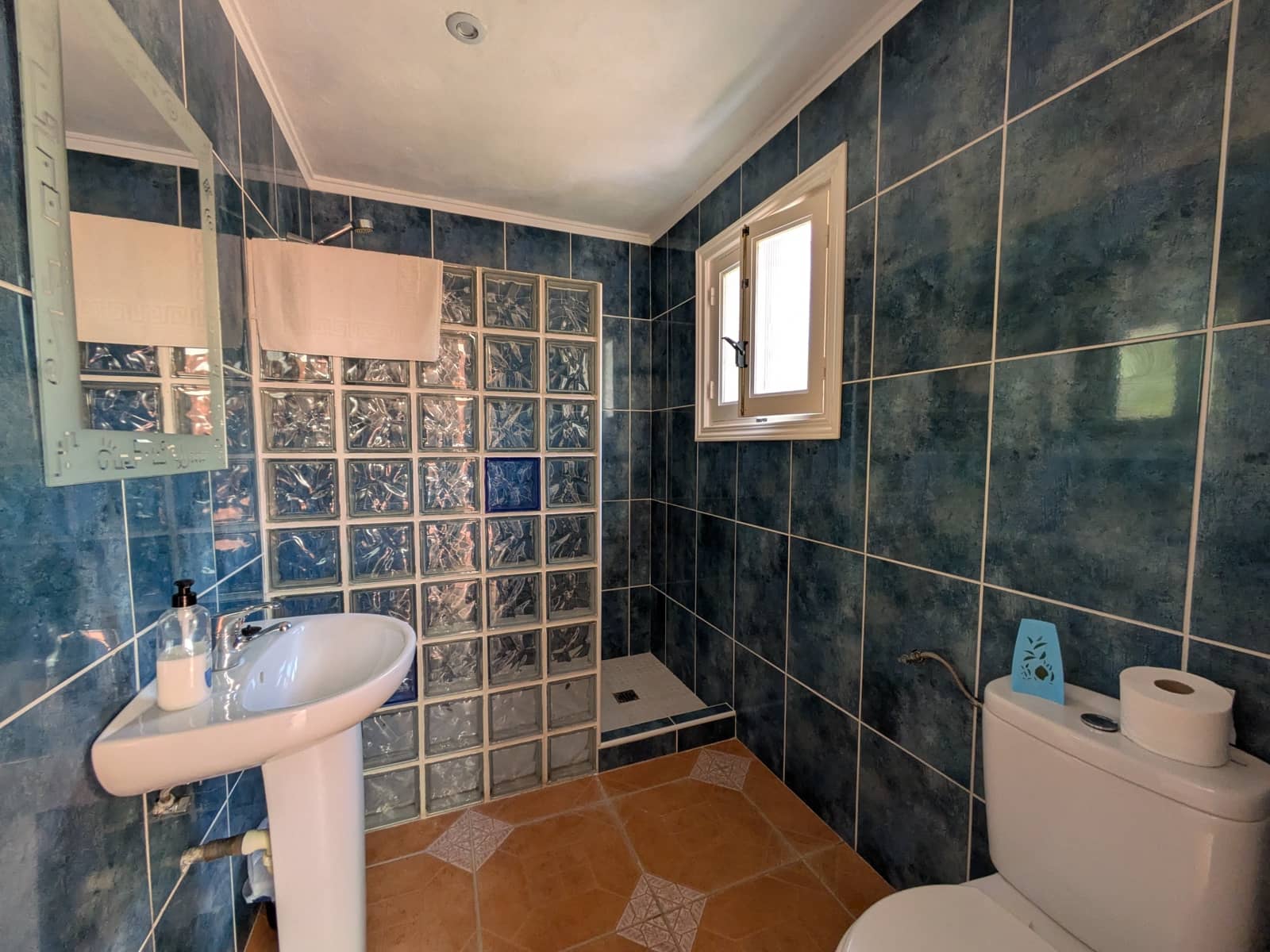 11 soveværelse Guesthouse/B & B til salg i Oliva med swimmingpool garage - € 975.000 (Ref: 9407933)