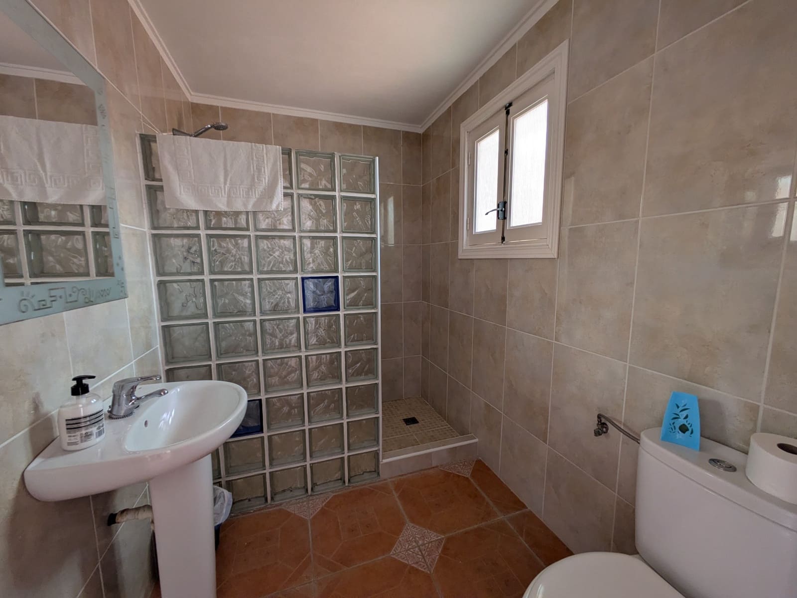 11 soveværelse Guesthouse/B & B til salg i Oliva med swimmingpool garage - € 975.000 (Ref: 9407933)