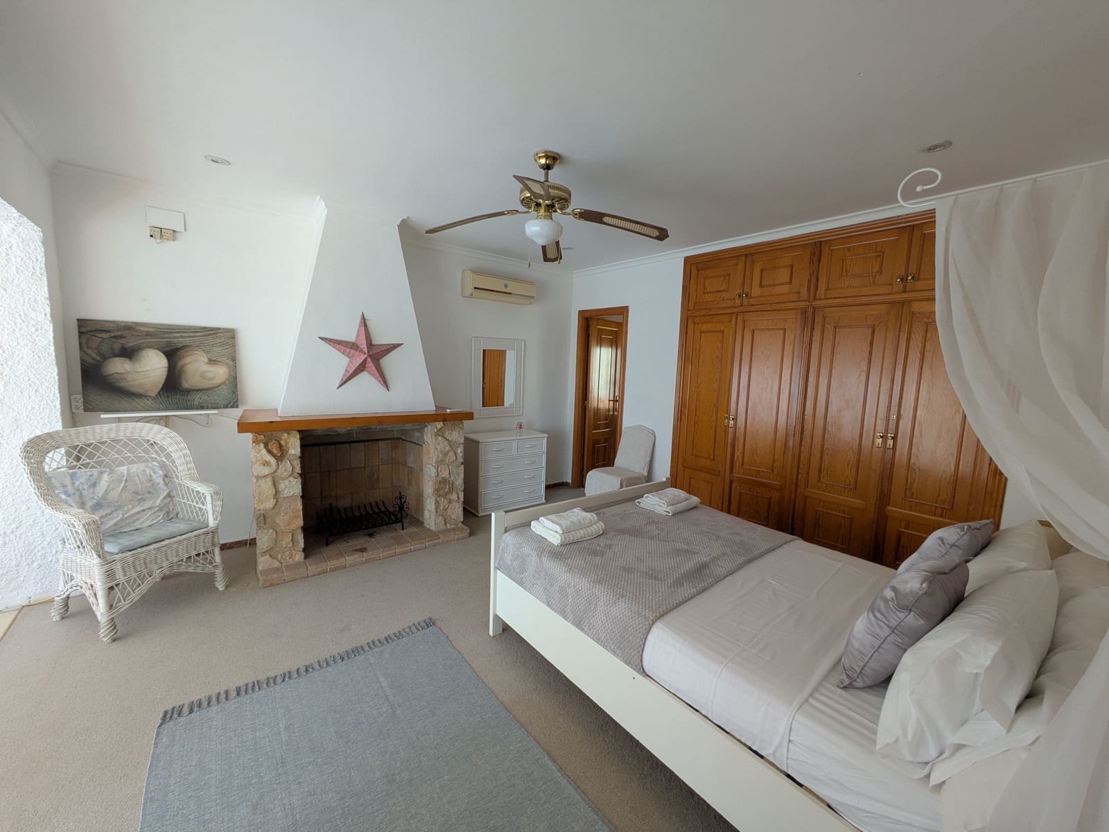 11 soveværelse Guesthouse/B & B til salg i Oliva med swimmingpool garage - € 975.000 (Ref: 9407933)