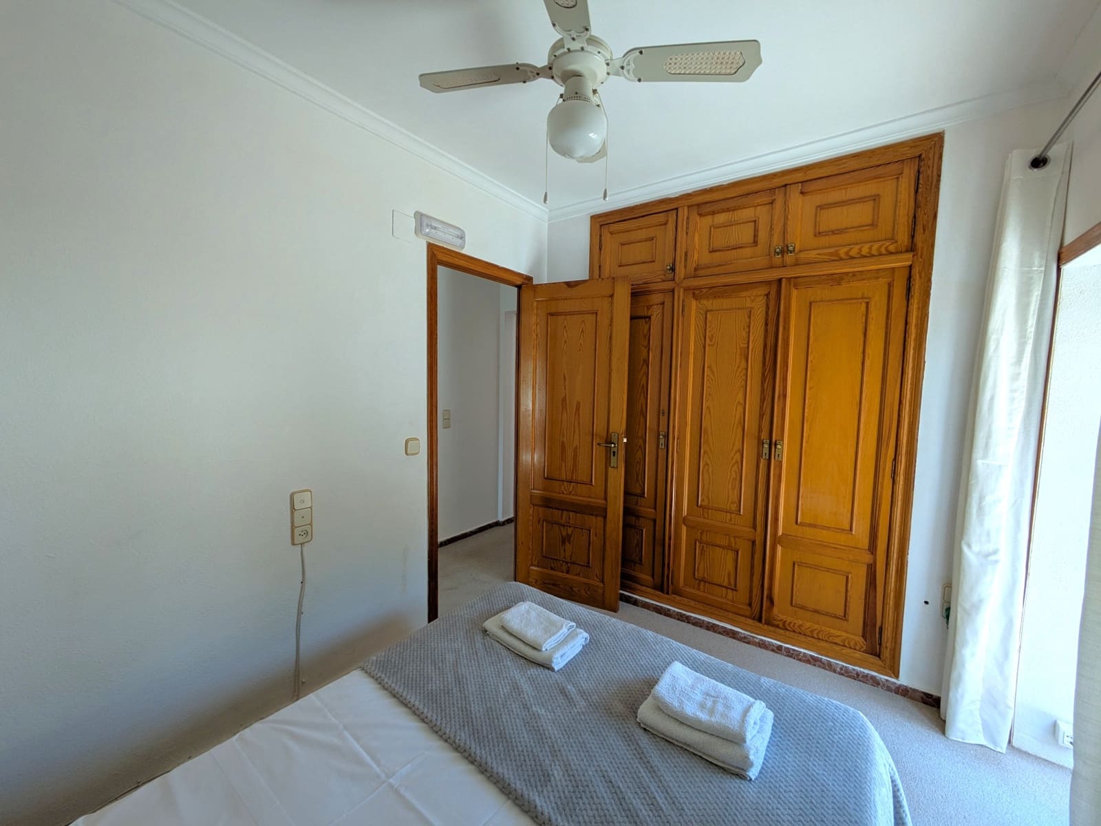 11 soveværelse Guesthouse/B & B til salg i Oliva med swimmingpool garage - € 975.000 (Ref: 9407933)