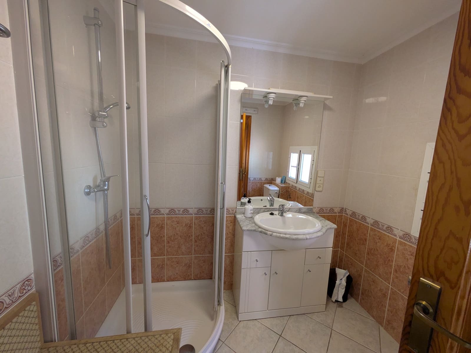 11 soveværelse Guesthouse/B & B til salg i Oliva med swimmingpool garage - € 975.000 (Ref: 9407933)