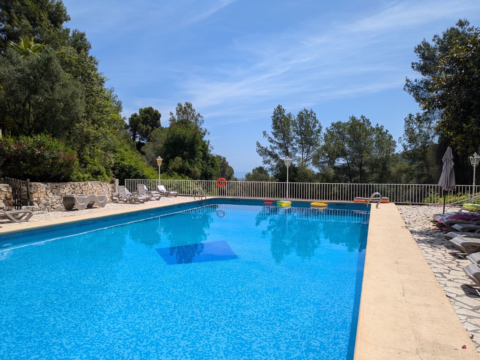 11 soveværelse Guesthouse/B & B til salg i Oliva med swimmingpool garage - € 975.000 (Ref: 9407933)
