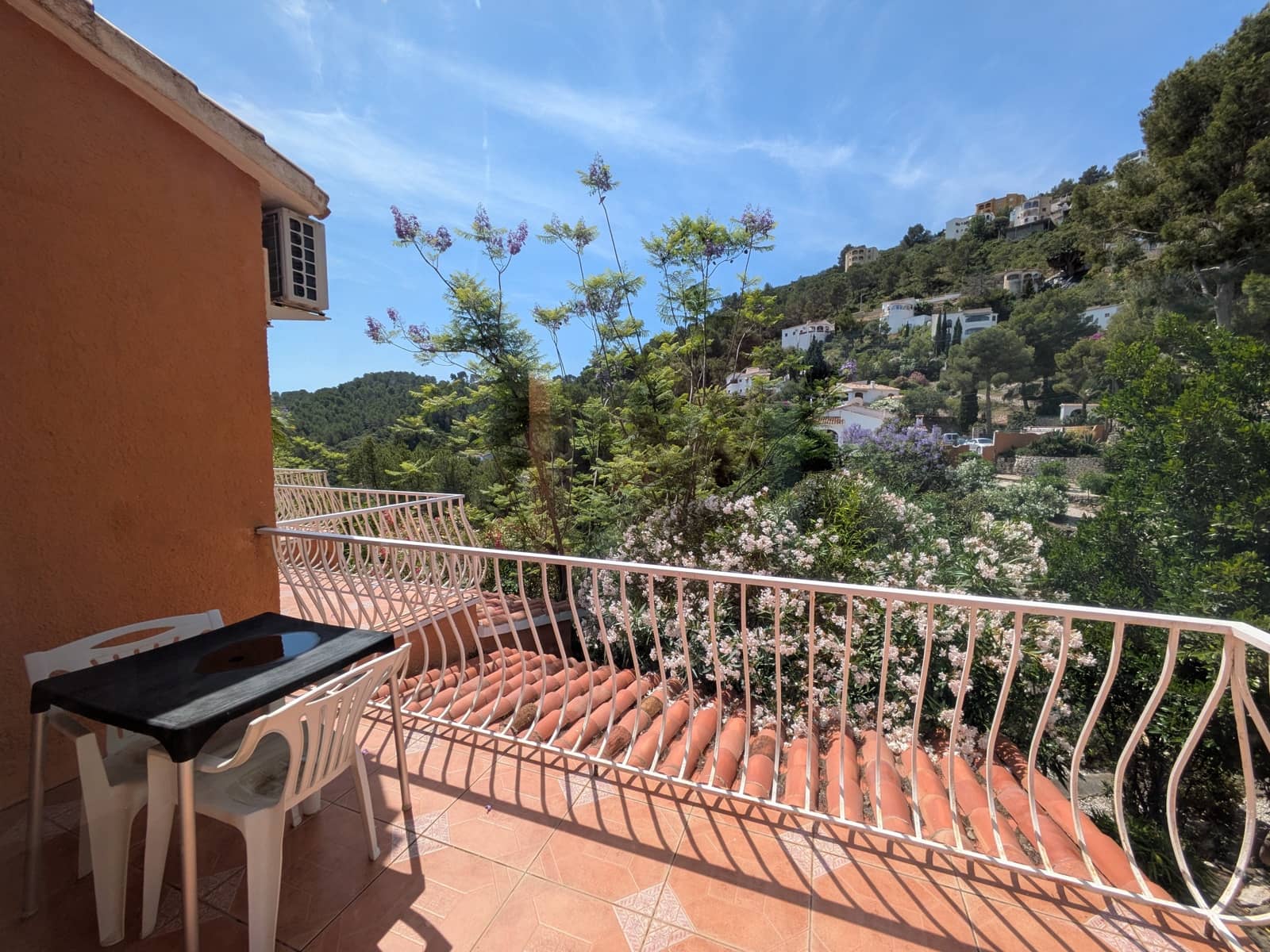 11 soveværelse Guesthouse/B & B til salg i Oliva med swimmingpool garage - € 975.000 (Ref: 9407933)