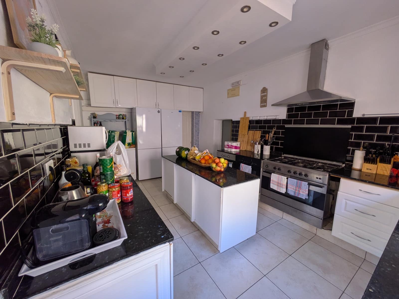 11 soveværelse Guesthouse/B & B til salg i Oliva med swimmingpool garage - € 975.000 (Ref: 9407933)