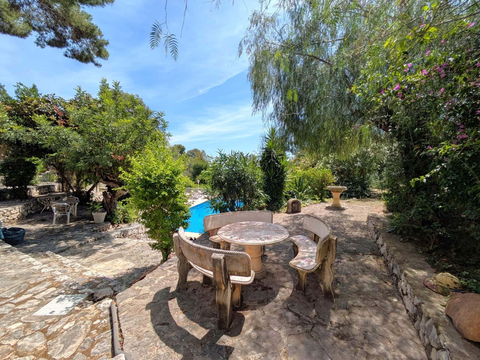 11 soveværelse Guesthouse/B & B til salg i Oliva med swimmingpool garage - € 975.000 (Ref: 9407933)