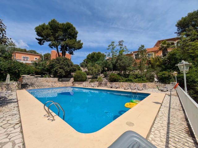 11 soveværelse Guesthouse/B & B til salg i Oliva med swimmingpool garage - € 975.000 (Ref: 9407933)
