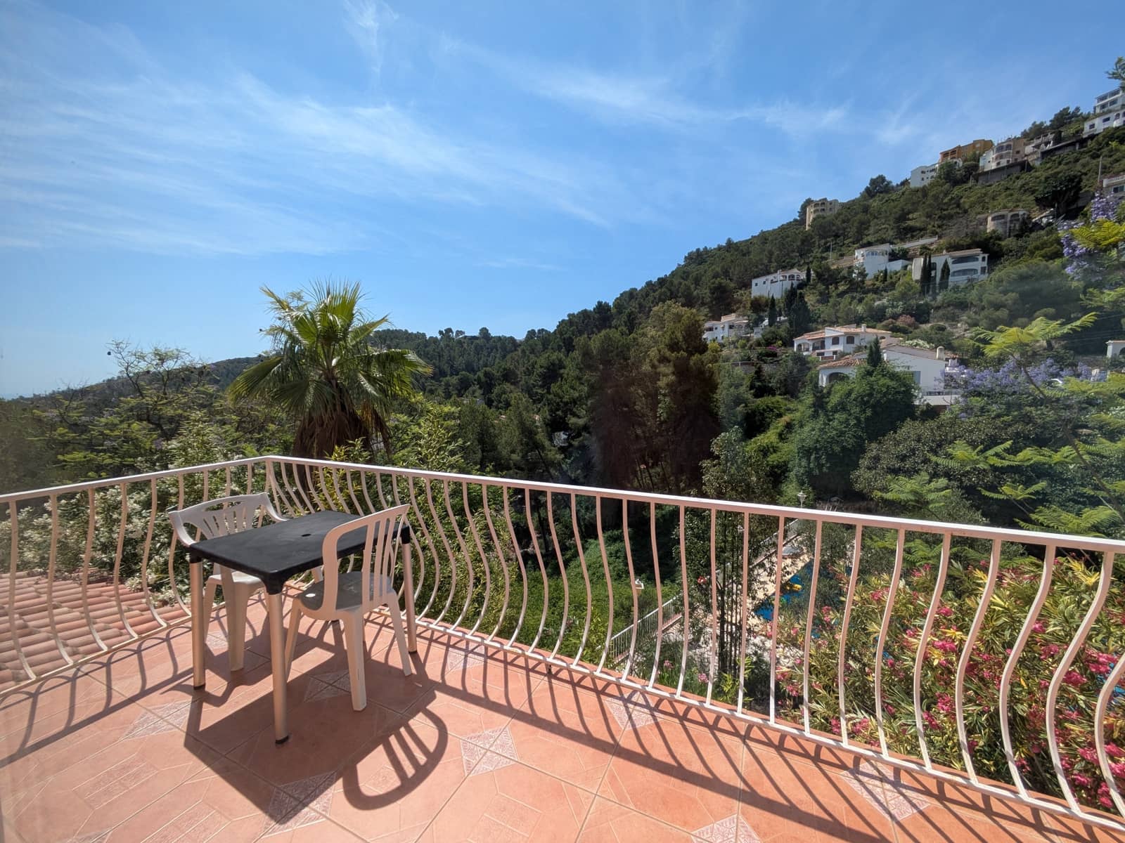 11 soveværelse Guesthouse/B & B til salg i Oliva med swimmingpool garage - € 975.000 (Ref: 9407933)