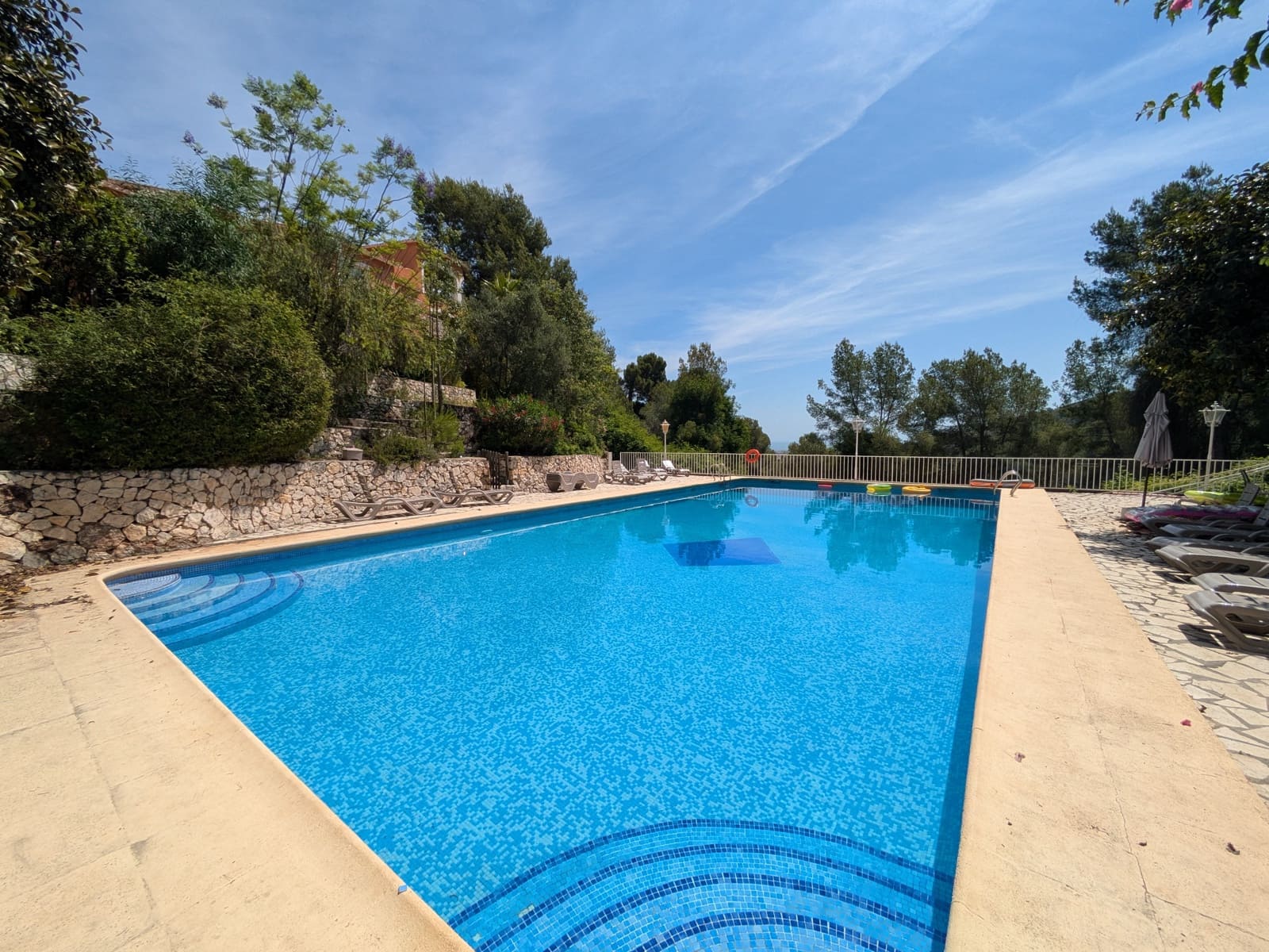 11 soveværelse Guesthouse/B & B til salg i Oliva med swimmingpool garage - € 975.000 (Ref: 9407933)