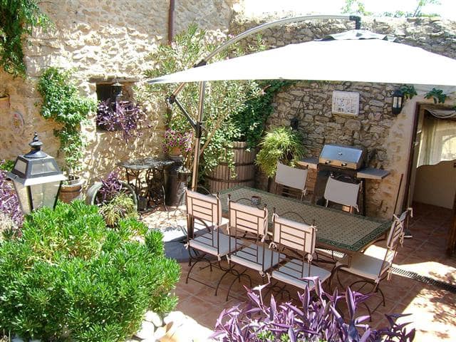8 bedroom Guesthouse/B & B for sale in Benissa with pool garage - € 1,390,000 (Ref: 9557532)