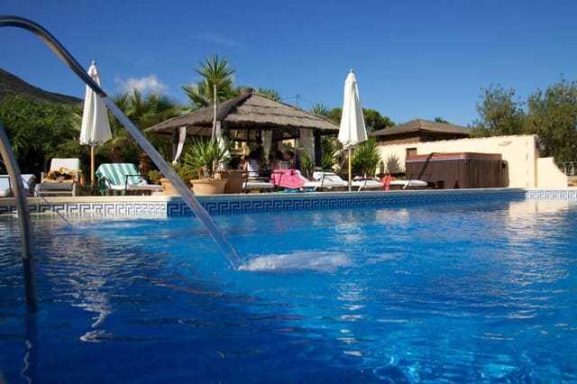 8 sovrum Gästhus/B & B till salu i Benissa med pool garage - 1 390 000 € (Ref: 9557532)