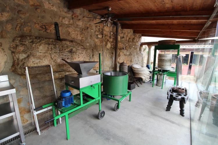 6 sovrum Gästhus/B & B till salu i Moixent med pool garage - 1 300 000 € (Ref: 9578244)