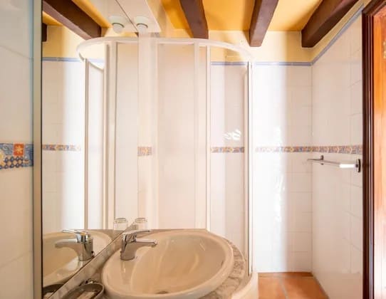 7 bedroom Guesthouse/B & B for sale in Parcent - € 399,000 (Ref: 9789992)