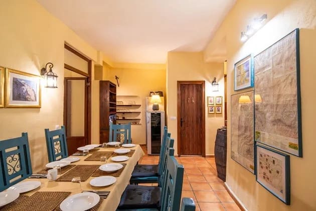 7 bedroom Guesthouse/B & B for sale in Parcent - € 399,000 (Ref: 9789992)