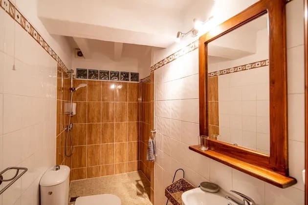 7 bedroom Guesthouse/B & B for sale in Parcent - € 399,000 (Ref: 9789992)