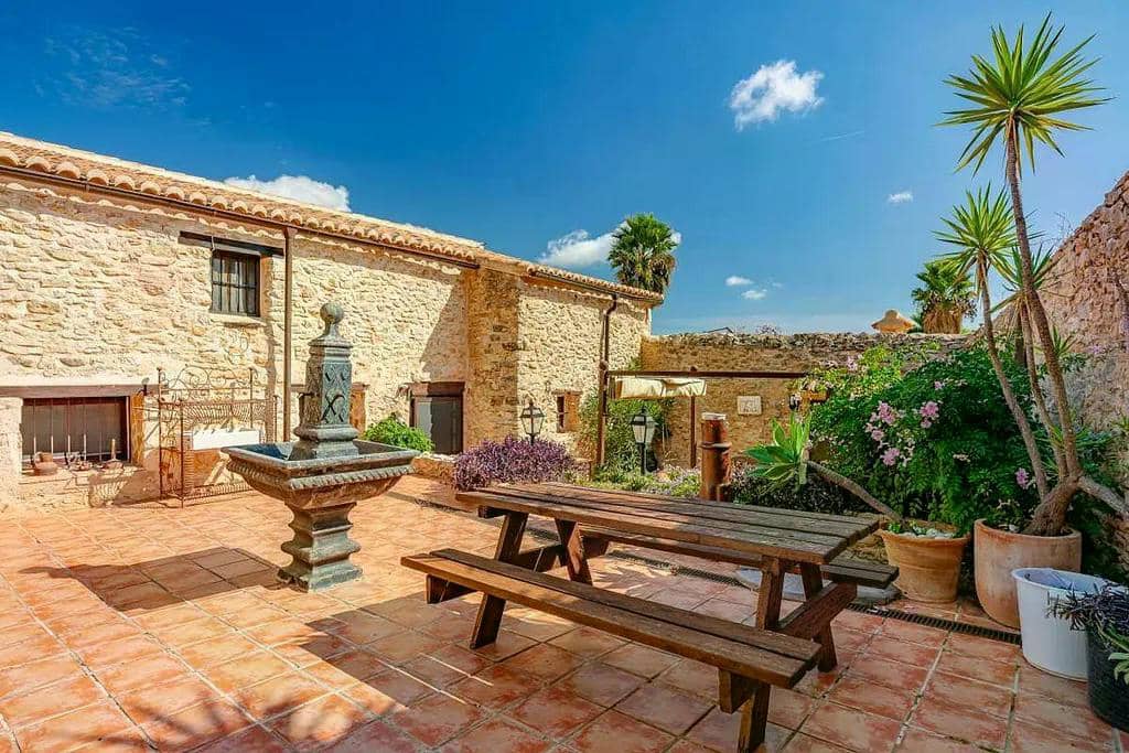8 sypialnia Finka/Dom wiejski na sprzedaż w Benissa z basenem - 1 390 000 € (Ref: 9813606)