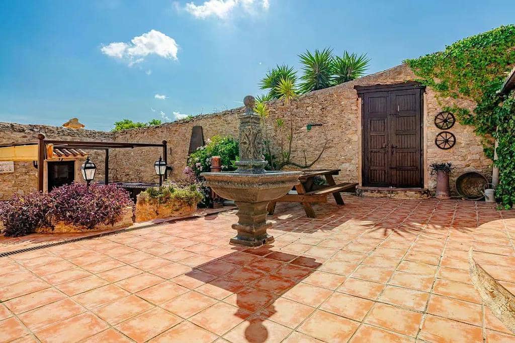 8 sypialnia Finka/Dom wiejski na sprzedaż w Benissa z basenem - 1 390 000 € (Ref: 9813606)