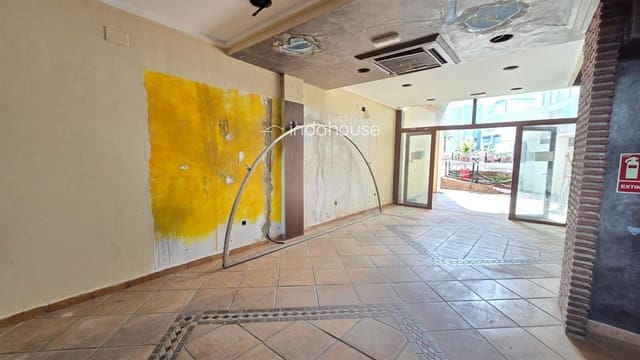 Commercieel te koop in Puerto Marina, Benalmádena - € 430.000 (Ref: 9756376)