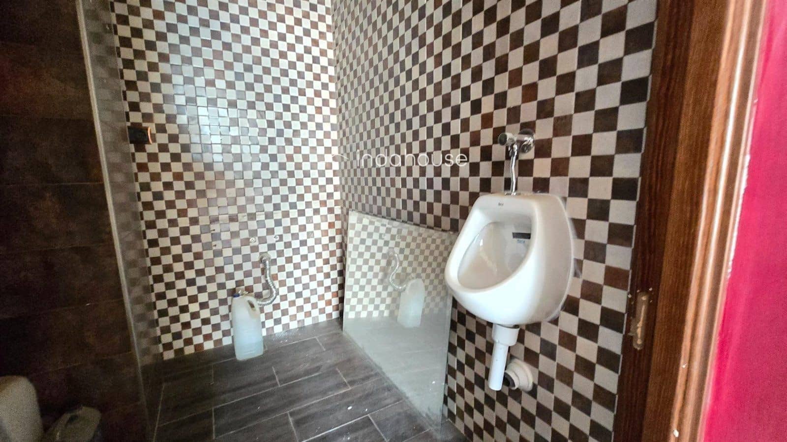 Kommersiell til salgs i Benalmadena - € 430 000 (Ref: 9756376)