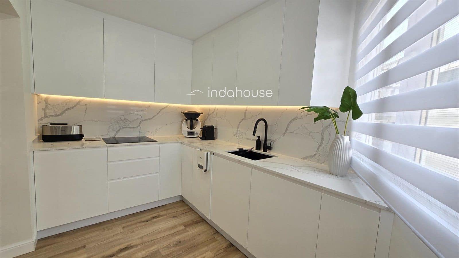 4 soveværelse Lejlighed til salg i Torrequebrada med swimmingpool garage - € 699.000 (Ref: 9756377)