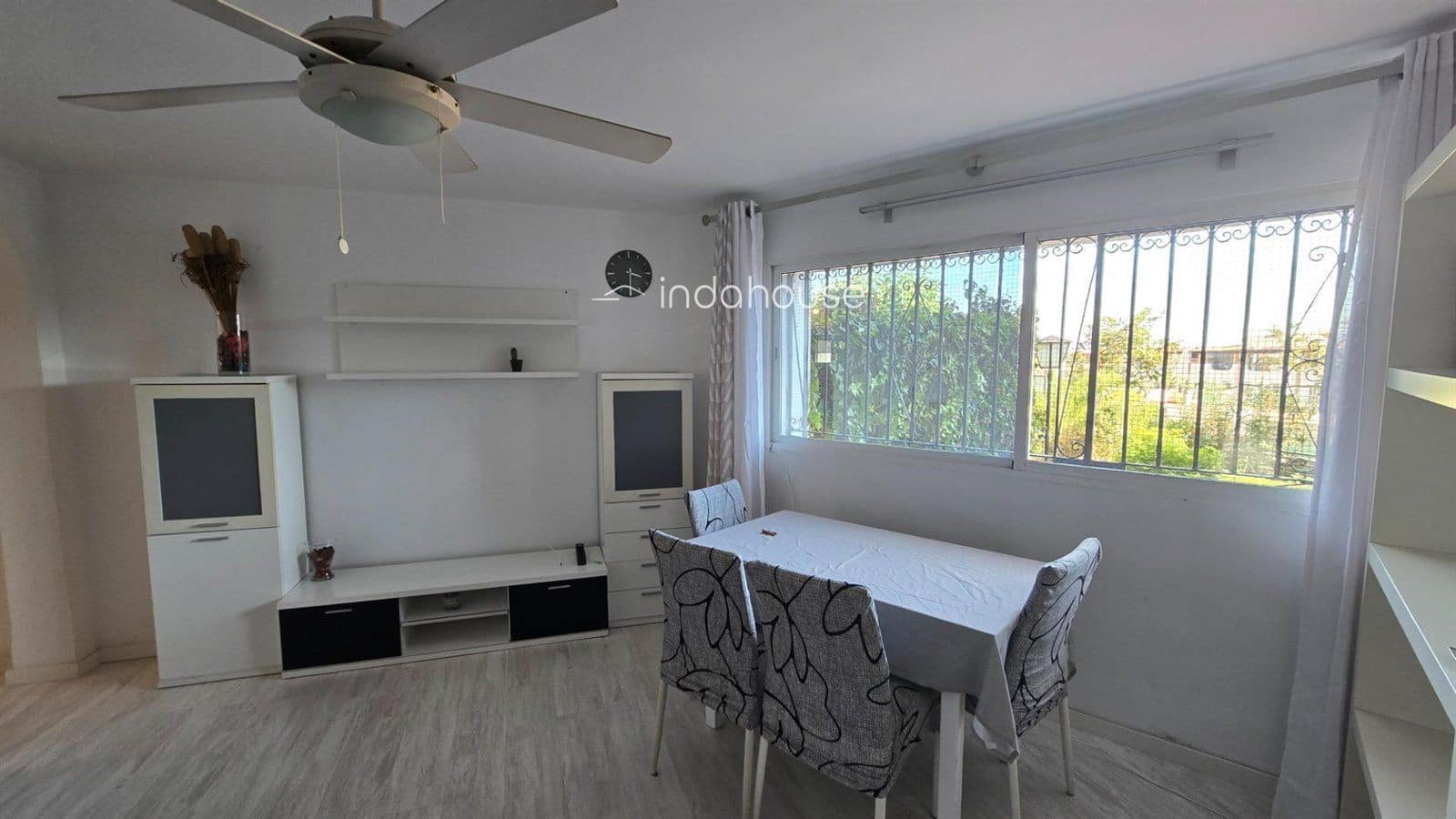 2 bedroom Flat for sale in Torremolinos with pool - € 234,000 (Ref: 9756378)