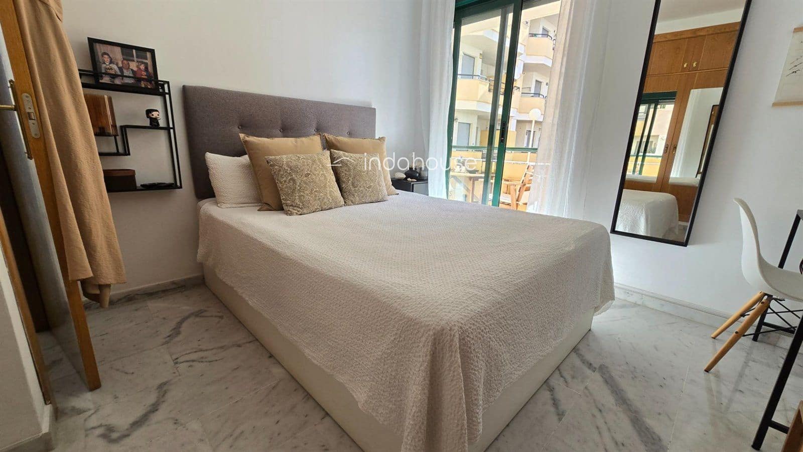 1 sypialnia Mieszkanie na sprzedaż w Torrequebrada z basenem garażem - 259 000 € (Ref: 9756380)