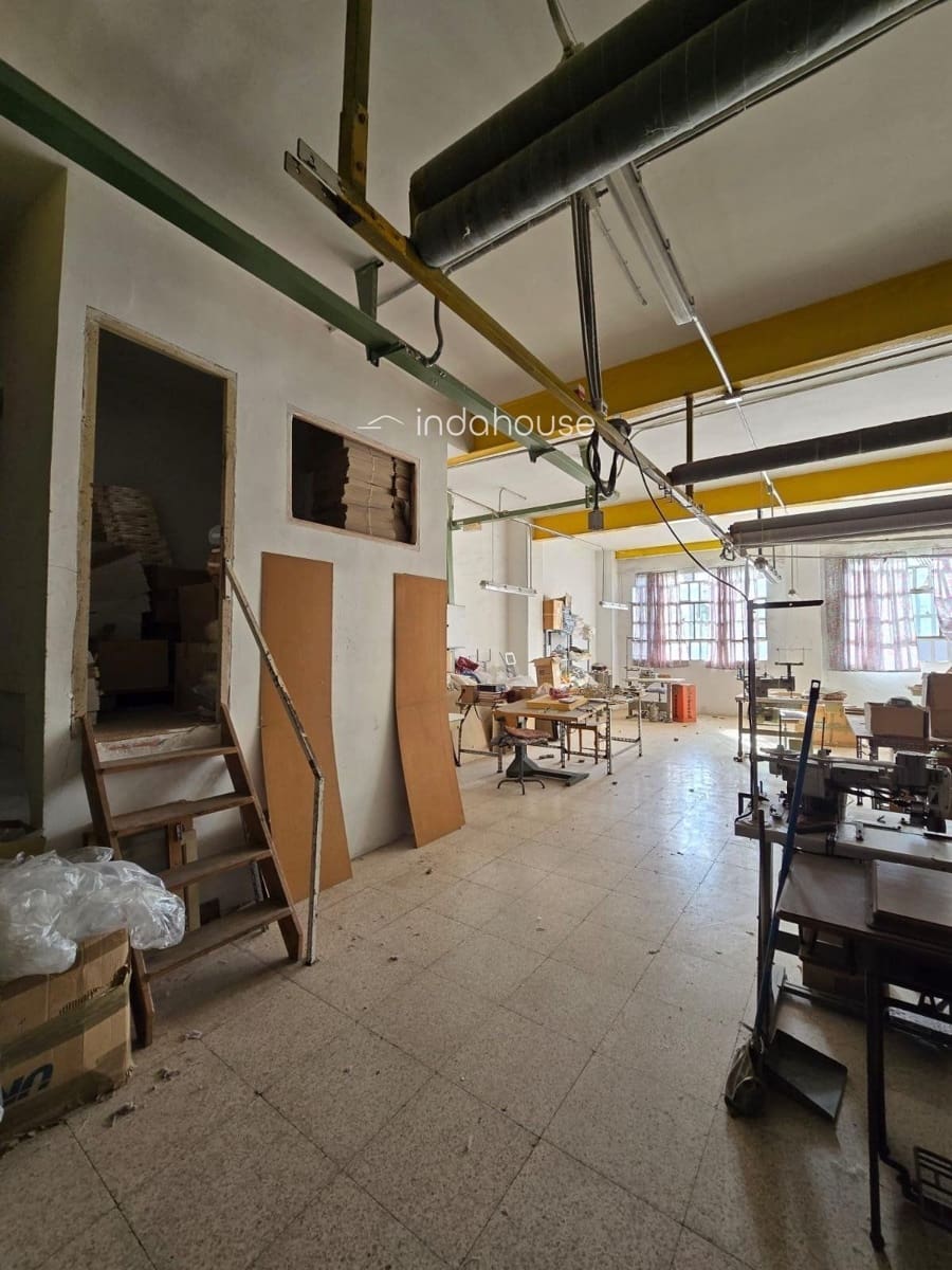 Local Comercial en Alcoy / Alcoi en venta - 100.000 € (Ref: 9756381)