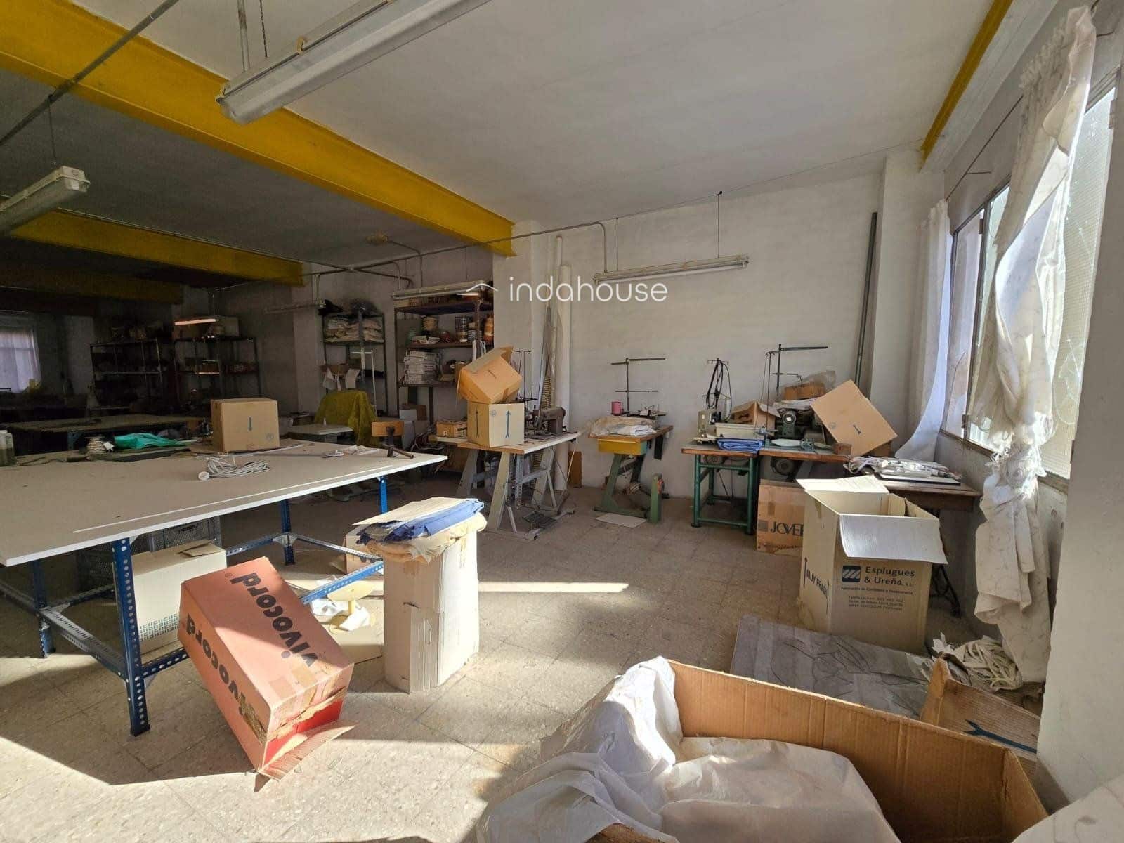 Local Comercial en Alcoy / Alcoi en venta - 100.000 € (Ref: 9756381)