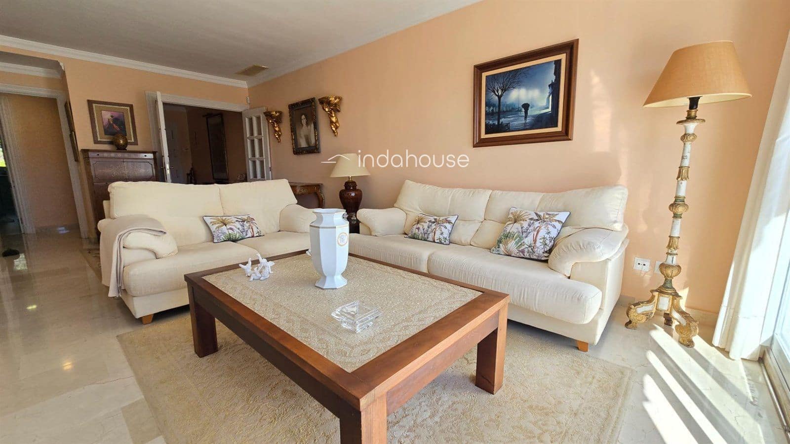 Piso de 2 habitaciones en La Quinta en venta con piscina - 610.000 € (Ref: 9756382)