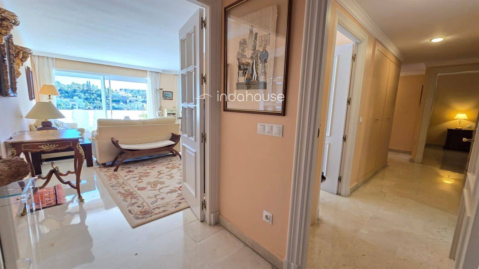 Piso de 2 habitaciones en La Quinta en venta con piscina - 610.000 € (Ref: 9756382)
