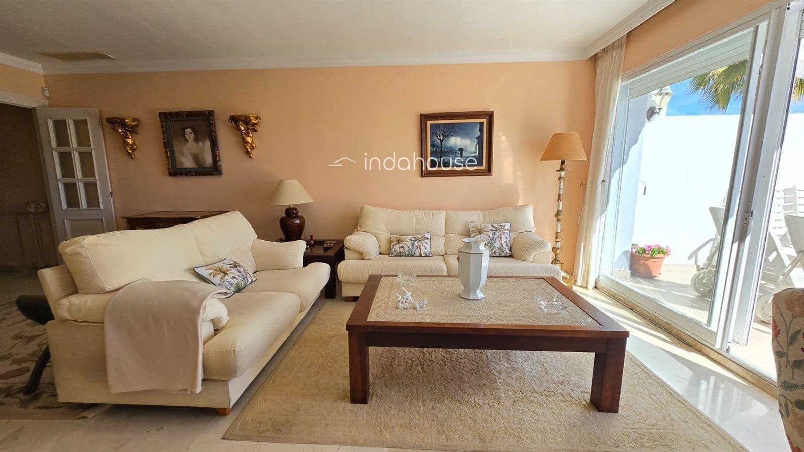 Piso de 2 habitaciones en La Quinta en venta con piscina - 610.000 € (Ref: 9756382)