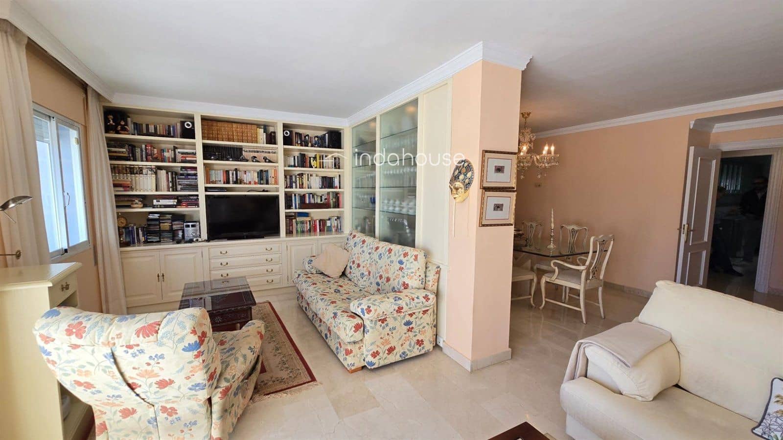 Piso de 2 habitaciones en La Quinta en venta con piscina - 610.000 € (Ref: 9756382)