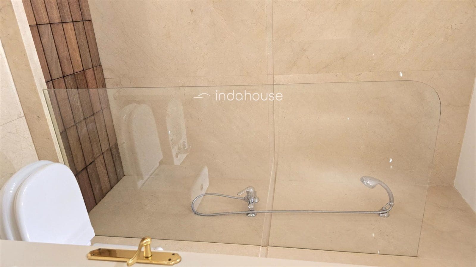 Piso de 2 habitaciones en La Quinta en venta con piscina - 610.000 € (Ref: 9756382)