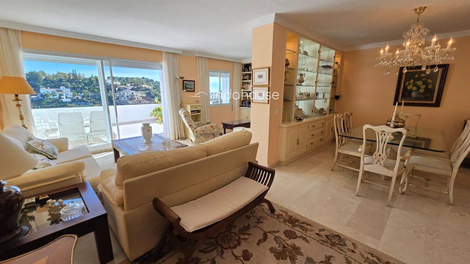 Piso de 2 habitaciones en La Quinta en venta con piscina - 610.000 € (Ref: 9756382)