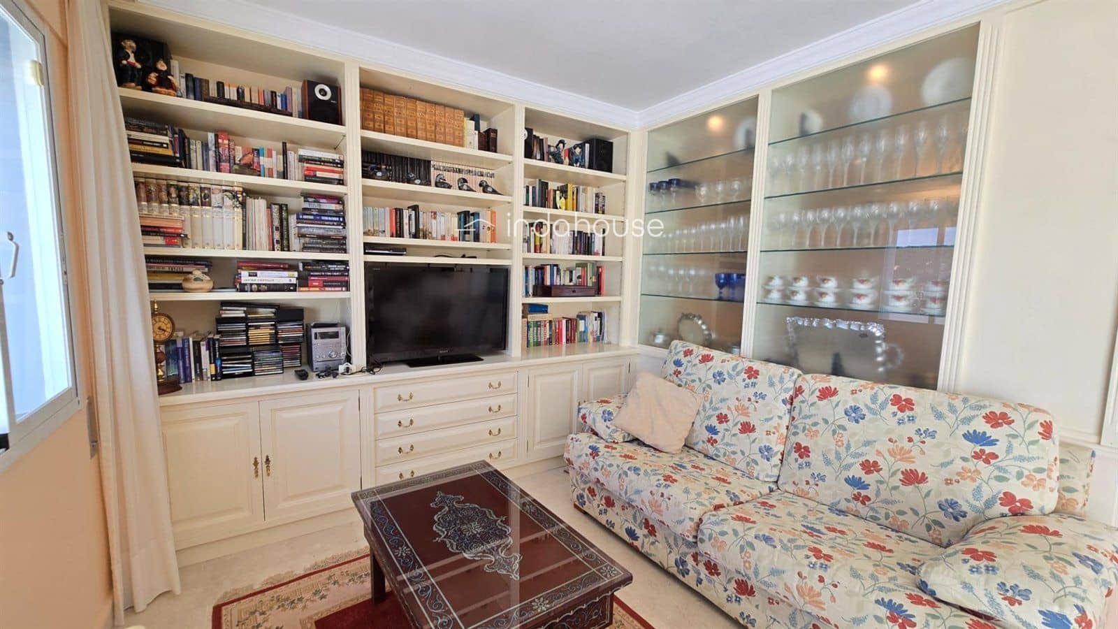 Piso de 2 habitaciones en La Quinta en venta con piscina - 610.000 € (Ref: 9756382)