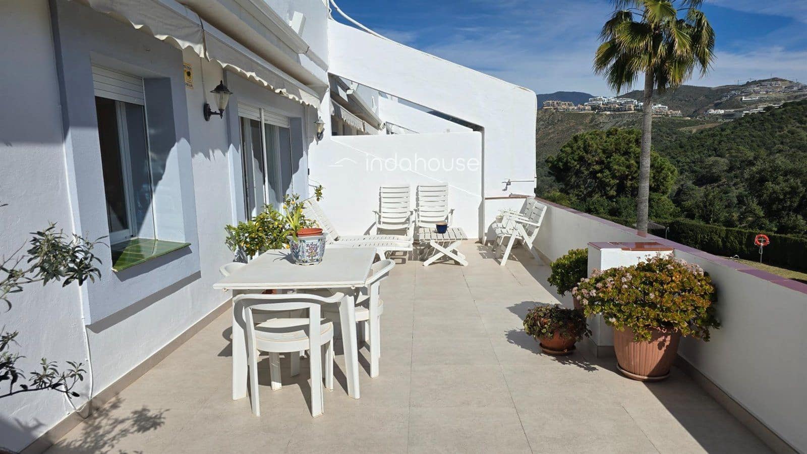 Piso de 2 habitaciones en La Quinta en venta con piscina - 610.000 € (Ref: 9756382)