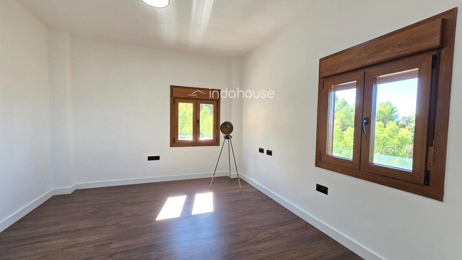 4 sypialnia Willa na sprzedaż w Miasto Malaga z garażem - 840 000 € (Ref: 9756383)