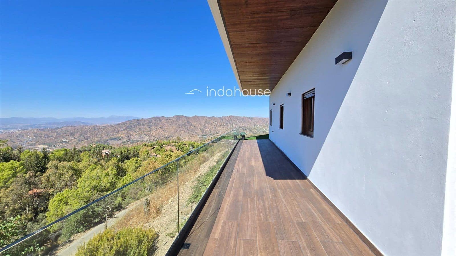 4 sypialnia Willa na sprzedaż w Miasto Malaga z garażem - 840 000 € (Ref: 9756383)