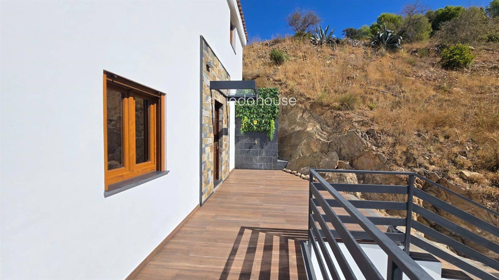 4 sypialnia Willa na sprzedaż w Miasto Malaga z garażem - 840 000 € (Ref: 9756383)