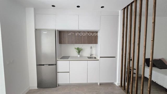 Lejlighed til salg i Málaga by - € 285.000 (Ref: 9756386)