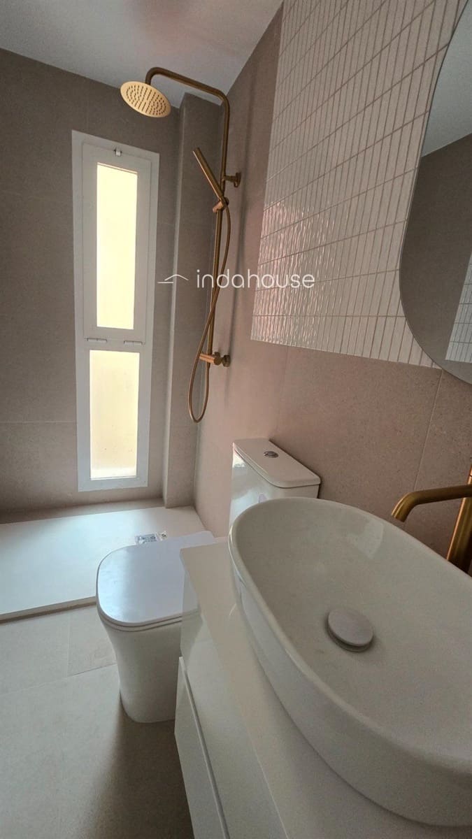 Leilighet til salgs i Malaga by - € 285 000 (Ref: 9756386)