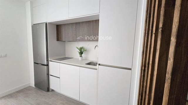 Lejlighed til salg i Málaga by - € 285.000 (Ref: 9756386)