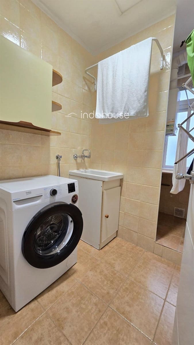 4 soveværelse Lejlighed til salg i Malaga by - € 915.000 (Ref: 9756389)