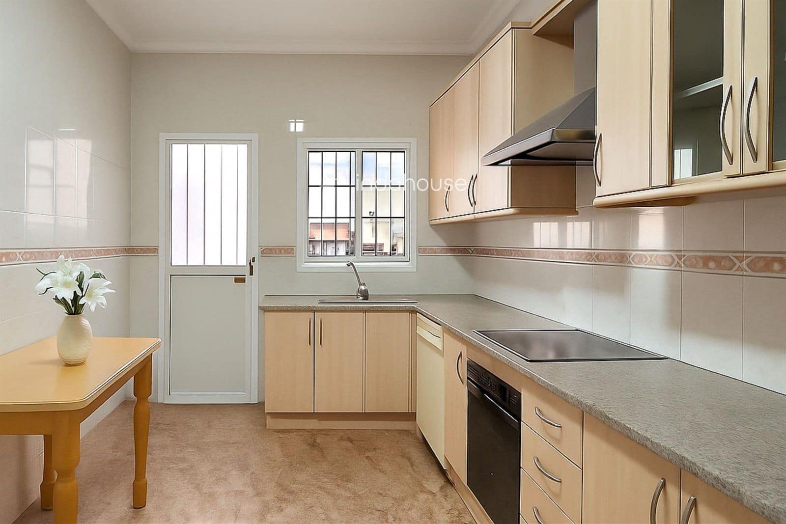 2 sypialnia Willa na sprzedaż w Arroyo de la Miel z basenem garażem - 550 000 € (Ref: 9756390)