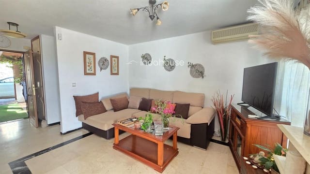 3 soverom Hus til salgs i Benalmádena med svømmebasseng - € 426 000 (Ref: 9756392)